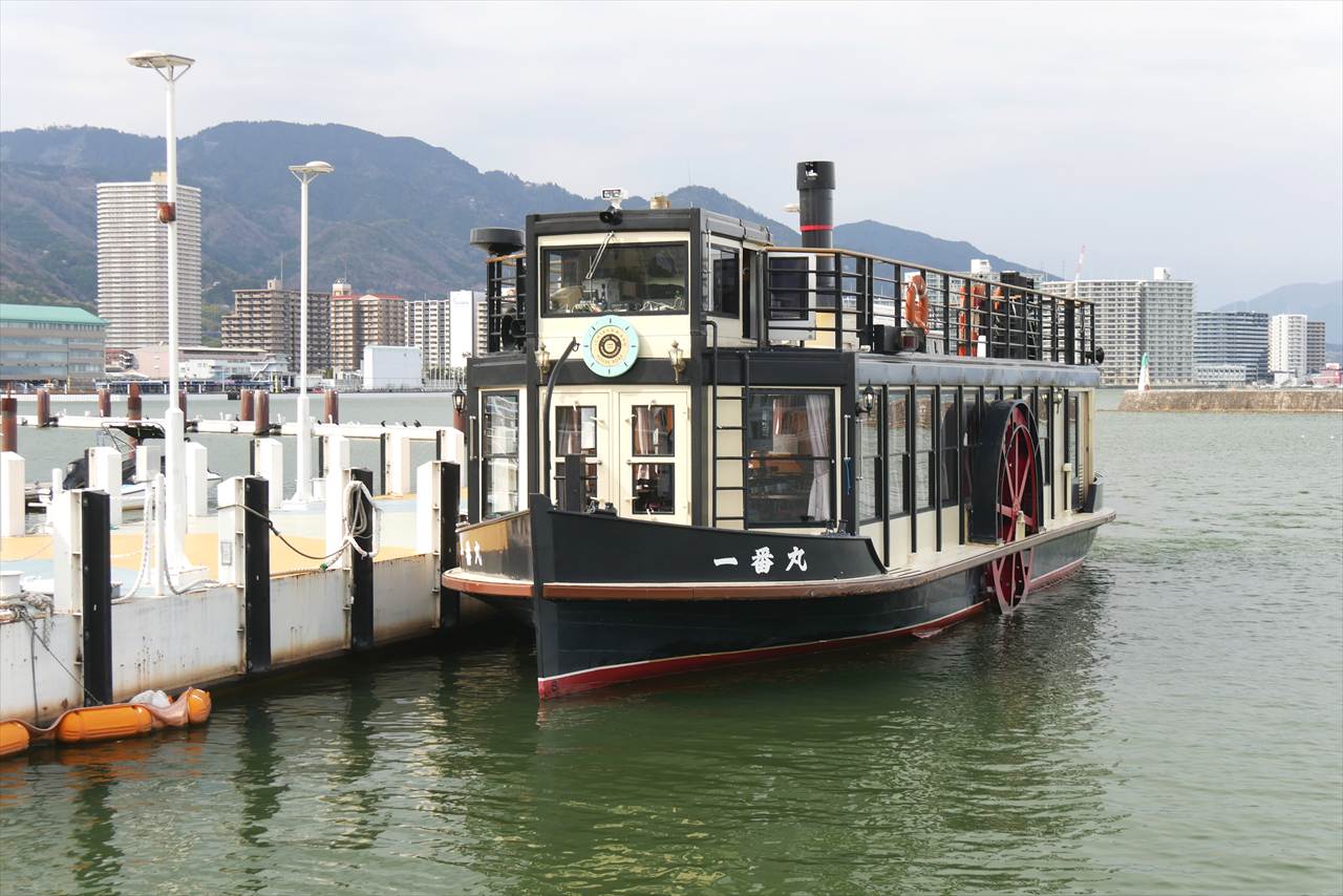 びわ湖を体感できる観光航路「LAGOクルーズ」&「琵琶湖博物館